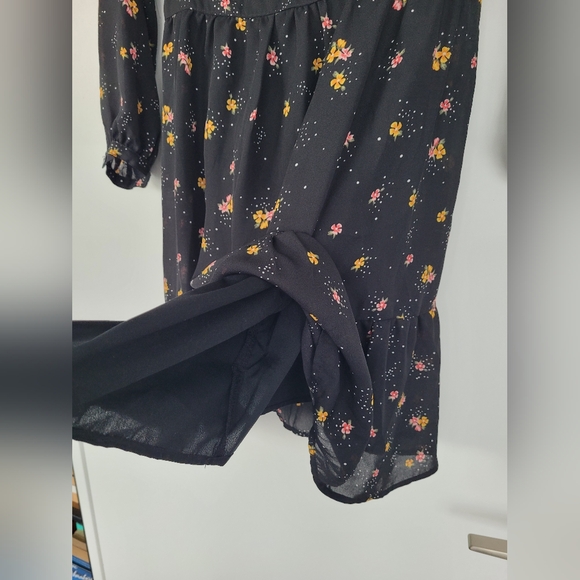 Floral long sleeved dress, size small - Picture 6 of 16